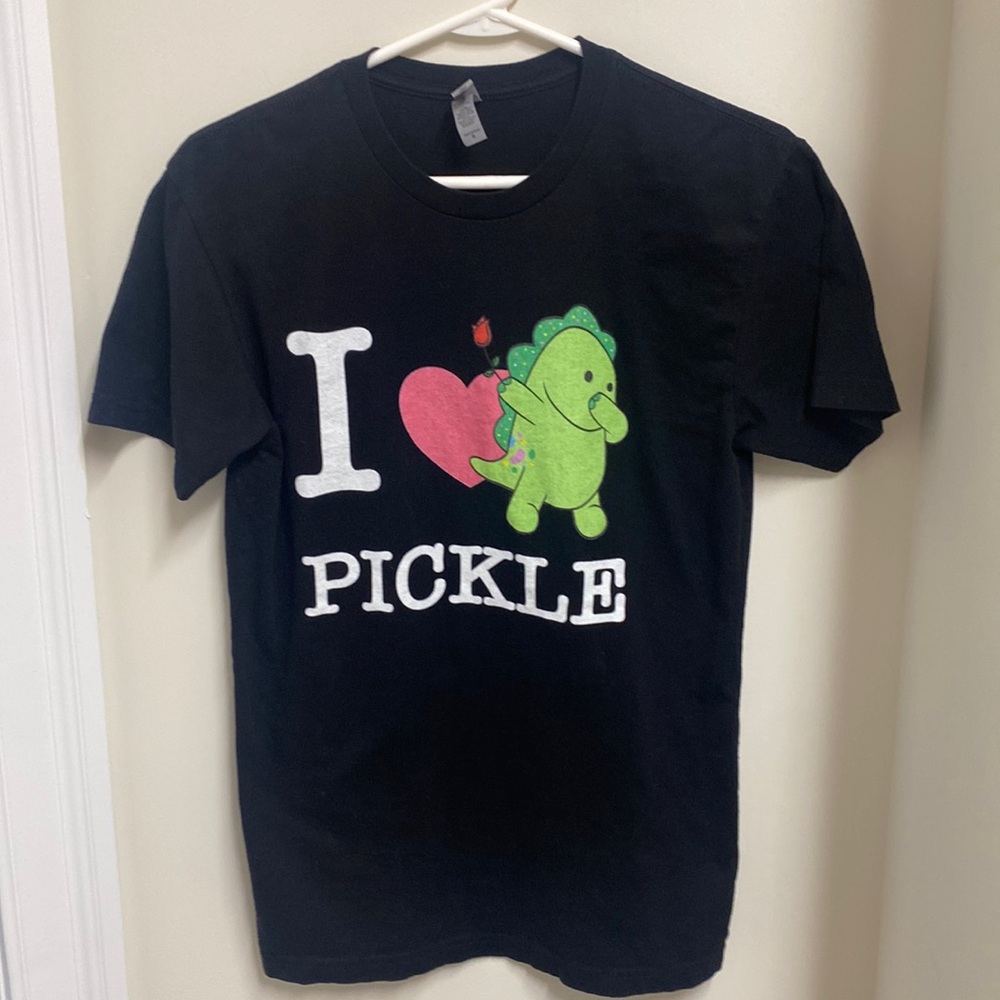 Moriah Elizabeth Pickle shirt.   Size adult small